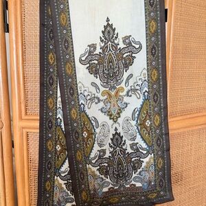 Oscar de La Renta Scarf